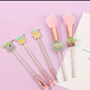 Star Wars Baby Yoda Makeup Brush Set, Star Wars Makeup Brushes, Yoda Brushes